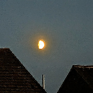 <font class="tempImageTitleThumbText">Halfish Moon </font><br>Kevan Hubbard<br>Jul 23 9:02pm<br>Seaton Carew,Co Durham, England