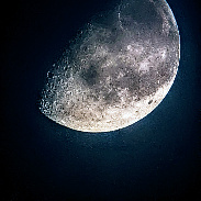 <font class="tempImageTitleThumbText">Waining Moon.</font><br>Kevan Hubbard<br>Sep 3 10:12am<br>Seaton Carew, Co Durham, Englan