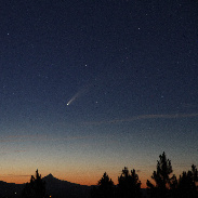 <font class="tempImageTitleThumbText">Comet NEOWISE</font><br>Kevin Desrosiers<br>Jul 14 9:25pm<br>Bend, Oregon, USA
