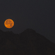 <font class="tempImageTitleThumbText">Full Moonset</font><br>Khosro Jafarizadeh<br>Jun 30 12:47pm<br>Qom, Iran