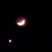<font class="tempImageTitleThumbText">Moon Conj Mars & Venus</font><br>Larry Caracciolo<br>Feb 21 6:16am<br>Everett, WA

6:10 PM PST (02: