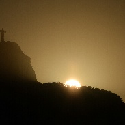 <font class="tempImageTitleThumbText">Rio 2016 Sunset</font><br>Leo Caldas<br>Aug 14 10:46pm<br>Rio de Janeiro 