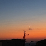 <font class="tempImageTitleThumbText">2-ish Waxing Moon. And Venus</font><br>Les Brooks <br>Sep 13 7:40pm<br>Nerja, Andalusia, Spain