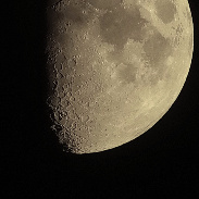 <font class="tempImageTitleThumbText">8 Day Old Waxing Moon</font><br>Les Brooks <br>May 24 9:36pm<br>East Shore Village, Seaham, Dur