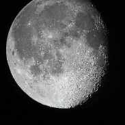<font class="tempImageTitleThumbText">Waning Gibbous Moon</font><br>Les Brooks <br>Aug 1 11:50pm<br>East Shore Village, Seaham, Dur