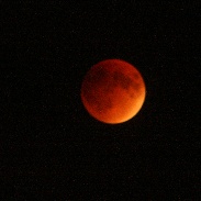 <font class="tempImageTitleThumbText">Lunar Eclipse</font><br>Lyle Anderson<br>Sep 28 1:52pm<br>Duluth,MN,USA