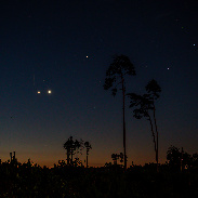 <font class="tempImageTitleThumbText">Venus, Jupiter And Meteor.</font><br>Marek Nikodem<br>Aug 11 4:25am<br>near Szubin, Poland