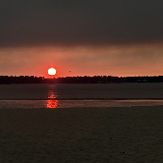 <font class="tempImageTitleThumbText">Smoking Sunset</font><br>Nathalie Piout Guerin<br>Jul 25 8:05am<br>Arcachon france