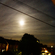 <font class="tempImageTitleThumbText">Lunar Halo</font><br>Neil Morrison<br>Sep 26 11:45pm<br> Crawley Sussex U.K.