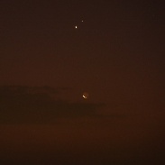 <font class="tempImageTitleThumbText">Venus, Mars And Moon</font><br>Nikola Stoyanovitch<br>Feb 20 5:26pm<br>Akaravita, Sri Lanka