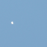<font class="tempImageTitleThumbText">Venus Close To Quarter Phase</font><br>Patricio Leon<br>Jul 31 10:03pm<br>Santiago, Chile