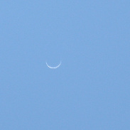 <font class="tempImageTitleThumbText">Venus At Conjunction</font><br>Patricio Leon<br>Aug 13 4:47pm<br>Santiago, Chile