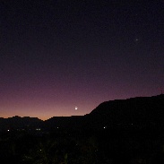 <font class="tempImageTitleThumbText">New Moon, Venus And Fading Twilight Arch</font><br>Peter Lowenstein<br>May 19 10:13pm<br>Mutare, Zimbabwe