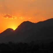 <font class="tempImageTitleThumbText">Setting Sun, Crescent Moon And Venus</font><br>Peter Lowenstein<br>Oct 4 10:42pm<br>Mutare, Zimbabwe