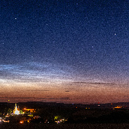 <font class="tempImageTitleThumbText">Comet Neowise</font><br>Richard Klofáč<br>Jul 11 2:58pm<br>Czech Republic