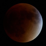 <font class="tempImageTitleThumbText">Total Lunar Eclipse</font><br>Robert B Slobins<br>Sep 28 11:18am<br>Warwick, RI