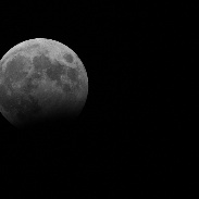 <font class="tempImageTitleThumbText">Eclisse Lunare Parziale</font><br>Roberto Pellin<br>Oct 29 4:04pm<br>Monastier (TV) Italia