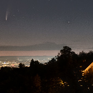 <font class="tempImageTitleThumbText">Komet NEOWISE (C/2020 F3)</font><br>Rüdiger Kelm<br>Jul 12 9:35pm<br>Stuttgart, Germany