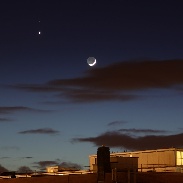 <font class="tempImageTitleThumbText">Mars, Venus, Moon Conjunction</font><br>Stephen<br>Feb 21 4:45am<br>Glasgow, Scotland.