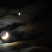 <font class="tempImageTitleThumbText">Conjunction Of Moon And Venus</font><br>Sylvio Müller<br>Jan 3 11:13pm<br>Dresden, Saxony, Germany