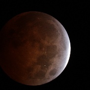 <font class="tempImageTitleThumbText">Lunar Eclipse</font><br>Tom Franke<br>Oct 8 7:31pm<br>Perfect conditions to watch the