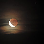 <font class="tempImageTitleThumbText">Lunar Eclipse</font><br>Tosi Philippe<br>Sep 8 9:47am<br>FRANCE - Nîmes