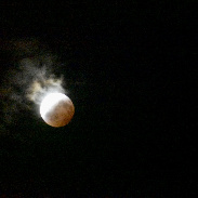<font class="tempImageTitleThumbText">Lunar Eclipse</font><br>Vince Clements<br>Aug 28 3:34pm<br>Mesquite,NV.