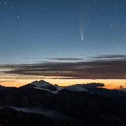 <font class="tempImageTitleThumbText">Comet NEOWISE</font><br>Zach Schierl<br>Jul 15 7:45pm<br>Mt. St. Helens, Washington, USA